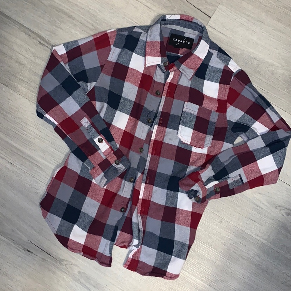 Boys Flannel shirt by Capsule (a stitch fix brand) size Small. Great condition!